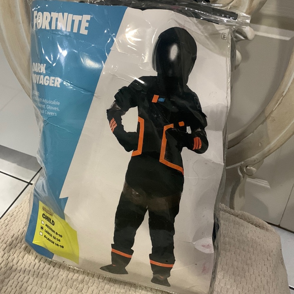 Fortnite dark voyager costume